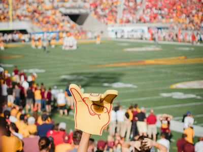 When College‑Town Drinking Meets Fall Travel